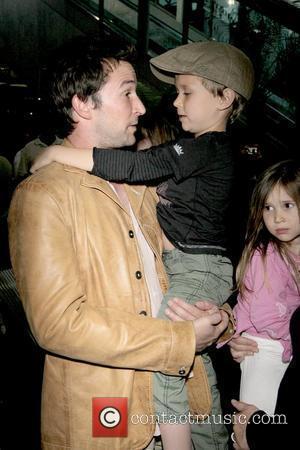 Noah Wyle, Owen Wyle and Auden Wyle Noah Wyle and family arriving at LAX  Los Angeles, California - 29.04.09