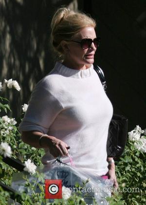 Shannon Tweed leaves the dry cleaners after picking up some clothes Los Angeles, California - 05.11.08