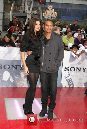 Evan Ross & Guest Michael Jackson's 'This Is It' Premiere at the Nokia Theatre - Arrivals Los Angeles, Cailfornia -...