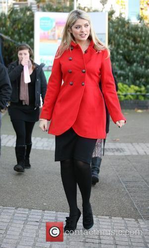 Holly Willoughby  outside to present a segment of ITV's 'This Morning' London, England - 04.11.09