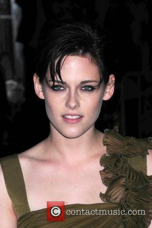 Kristen Stewart  The Cinema Society & D&G screening of 'The Twilight Saga: New Moon' at Landmark's Sunshine Cinema -...