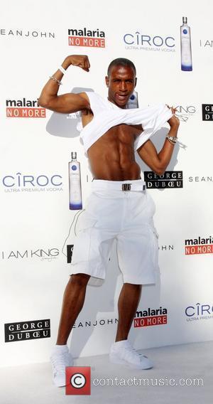 Tommy Davidson The Annual White Party held at a private residence in Beverly Hills - Arrivals California, USA - 04.07.09