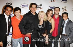 Lou Ferrigno and family and friends WWE and the Muscular Dystrophy Association (MDA) join forces to present the annual WWE...