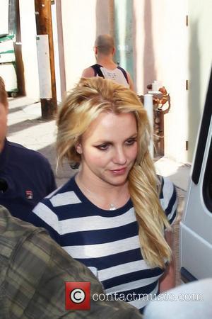 Britney Spears leaves a studio in North Hollywood Los Angeles, California - 13.01.11