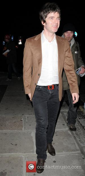 Noel Gallagher leaving Nobu Park Lane restaurant after having dinner London, England - 22.10.10