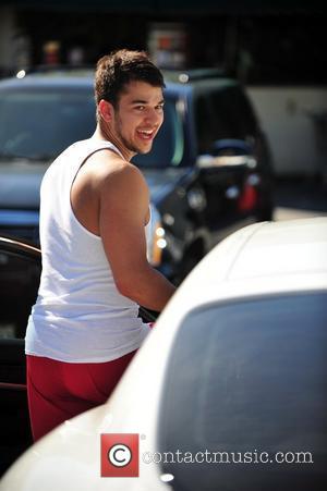 Robert Kardashian Jr. makes a stop at the Whole Foods Market in Santa Monica Los Angeles, California - 14.01.11