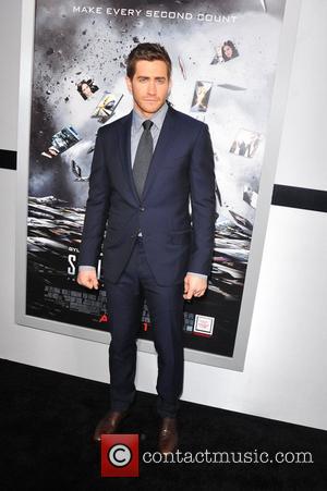 Jake Gyllenhaal Los Angeles Premiere of 'Source Code' held at the Arclight Cinerama Dome - Arrivals Los Angeles, California -...