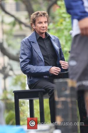 Barry Manilow at The Grove for the entertainment television news programme 'Extra' Los Angeles, California - 09.06.11