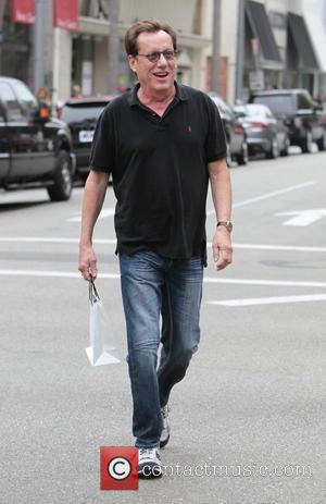 James Woods leaves Louis Licari in Beverly Hills Los Angeles, California - 16.09.11