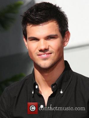 Taylor Lautner And Twilight Stars Celebrate $139 Million Opening
