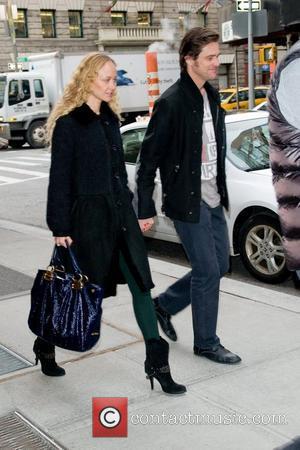 Jim Carrey and Anastasia Vitkina out and about in Manhattan New York City, USA - 10.02.12