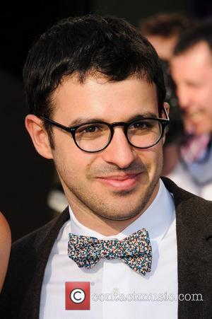 Simon Bird