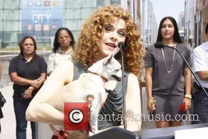 Bernadette Peters attends Gray Line New York's Ride of Fame campaign at Pier 78.  New York City, USA ...