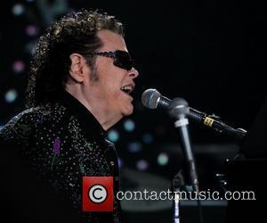 Ronnie Milsap Lands Country Hall Of Fame Exhibit