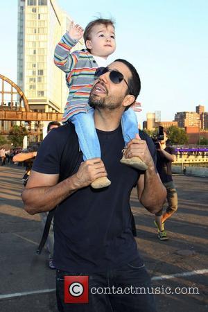 David Blaine and daughter Dessa  David Blaine's 'Electrified: One Million Volts Always On' stunt held at Pier 54 New...