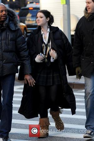 Michelle Trachtenberg on the set of 'Gossip Girl' in Manhattan New York City, USA - 13.12.11