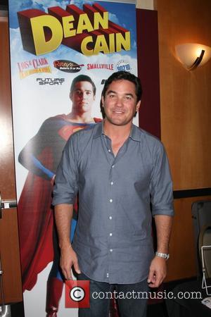 Dean Cain at the 'Hollywood Show' held at Burbank Marriott convention center  Los Angeles, California - 04.08.12