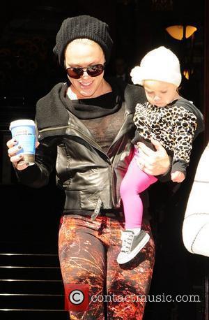 Pink aka Alecia Moore leaving her hotel with her daughter Willow London, England - 13.09.12