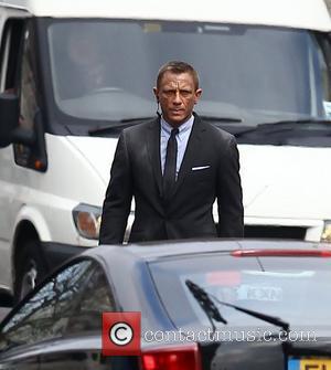 Daniel Craig