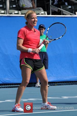 Elisabeth Shue  23rd Annual Chris Evert/Raymond James Pro-Celebrity Tennis Classic at Delray Beach Tennis Center Delray Beach, Florida -...