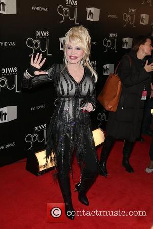 Dolly Parton,  at the VH1 Divas Celebrates Soul at Hammerstein Ballroom - Red Carpet New York City, USA -...