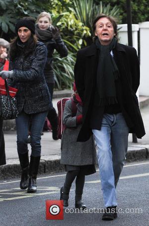 Paul McCartney, Nancy Shevell and Beatrice McCartney - Paul McCartney and family out and about in Notting Hill London United...