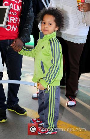 David Daniel Otunga Jr - Jennifer Hudson arrives at LAX airport with her son David Daniel Otunga Jr. - Los...