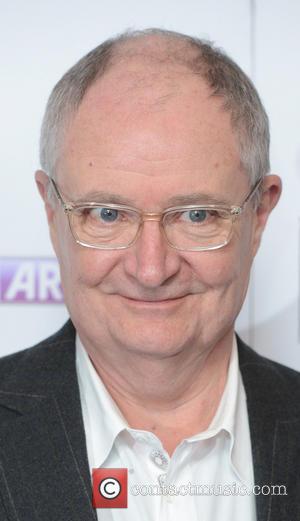 Living For 'Le Week-End' - Jim Broadbent and Lindsay Duncan Star [Trailer]