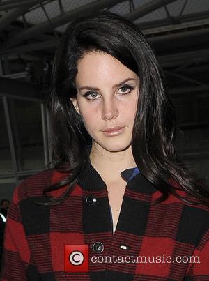 Lana Del Rey - Lana Del Rey arriving at Heathrow Airport