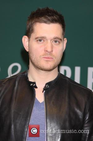 Back To Basics: Michael Buble On New York Subway [Video]