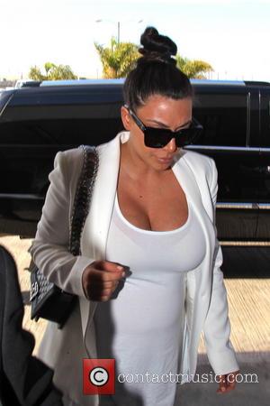Kim Kardashian - Kardashians at LAX