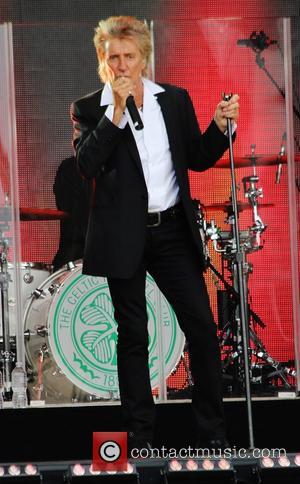 Rod Stewart - Rod Stewart performs live at Jimmy Kimmel...