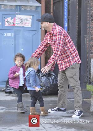 Fred Durst - Fred Durst out and about with a friend and some children on Mother's Day - New York...