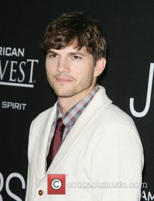 Ashton Kutcher Criticises Media Outlets For Publishing Paparazzi Pictures Of His Daughter