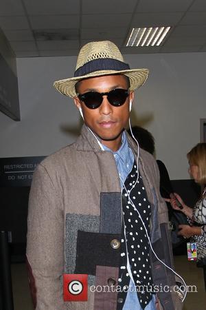 Pharrell Williams - Pharrell Williams At LAX