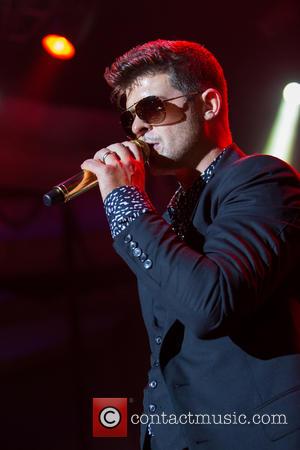 Robin Thicke - Robin Thicke performs at the Palladium