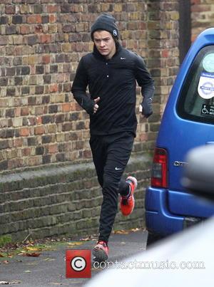 Harry Styles - EXCLUSIVE Harry Styles goes running
