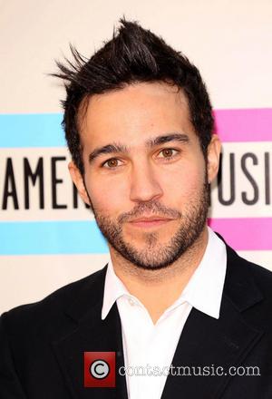  Fall Out Boy's Pete Wentz Going To Be A Father For Second Time