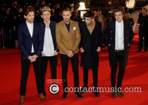 One Direction Booed At French Music Awards