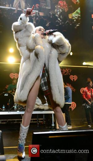 Miley Cyrus: Joe Jonas Smoked Weed To Be "Badass"