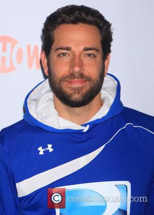 Zachary Levi - DirecTV's 8th Annual Celebrity Beach Bowl held at Pier 40 - Arrivals - New York City, New...