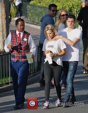 Michael Buble and Luisana Lopilato - Michael Buble with his wife Luisana Lopilato and family visit Disneyland - Anaheim, California,...