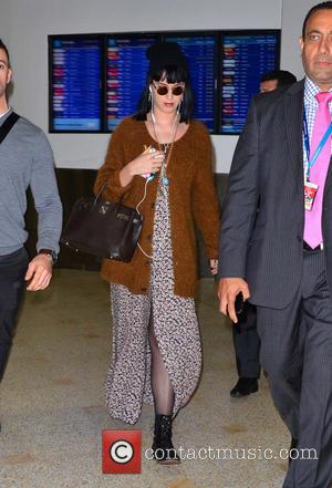 Katy Perry - Katy Perry arrives in Australia