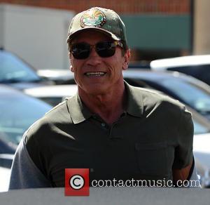 Arnold Schwarzenegger - Arnold Schwarzenegger goes out to lunch at Caffe Roma in Beverly Hills - Los Angeles, California, United...
