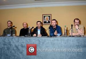 Rodney O'Brien, Alan Downey, Christy Dignam, Billy McGuinness and Joe Jewell - Aslan - Aslan hold a press conference in...