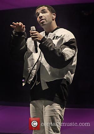Drake - Drake performs live