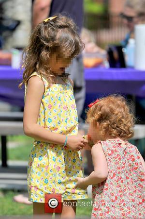 Honor Warren and Haven Warren - Jessica Alba heads to the park with her family and runs into Jaime king...