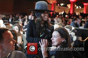 Linda Perry and Milla Jovovich - The L.A. Gay & Lesbian Center's Annual 