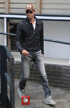 Enrique Iglesias - Enrique Iglesias spotted outside ITV Studios in London - London, United Kingdom - Friday 20th June 2014