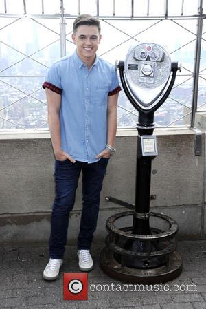 Jesse McCartney - Jesse McCartney visits the Empire State Building to celebrate the release of his new album 'In Technicolor'...